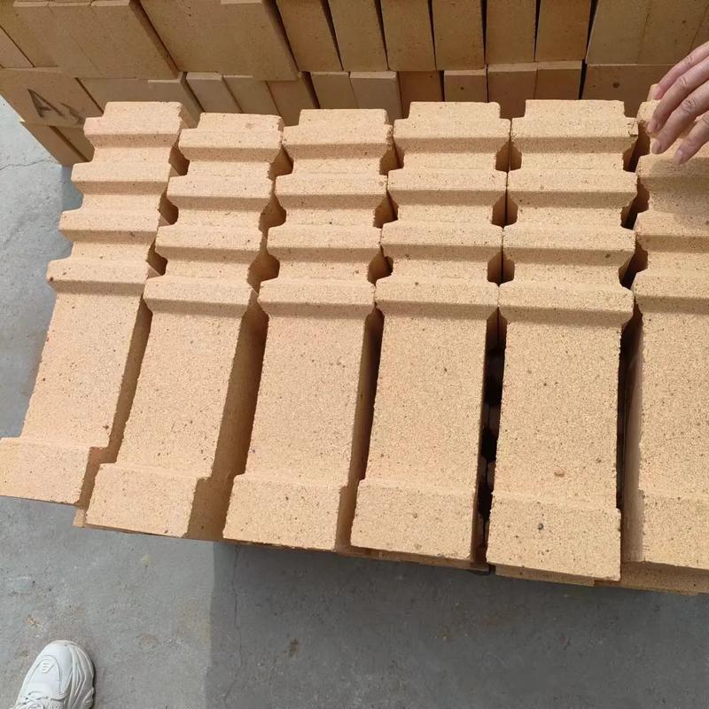 锚固砖 工业窑炉内衬的关键耐火材料