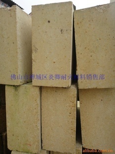 一级高铝重质耐火砖大过桥 工业窑炉高温防护的核心材料解析
